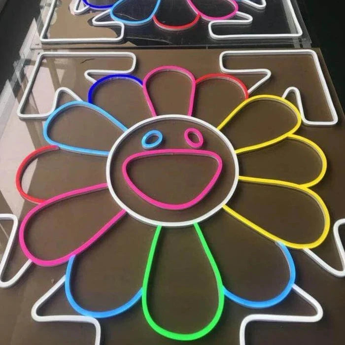 🌸 &quot;Flower by Takashi Murakami &amp; Off White&quot;  שלט ניאון