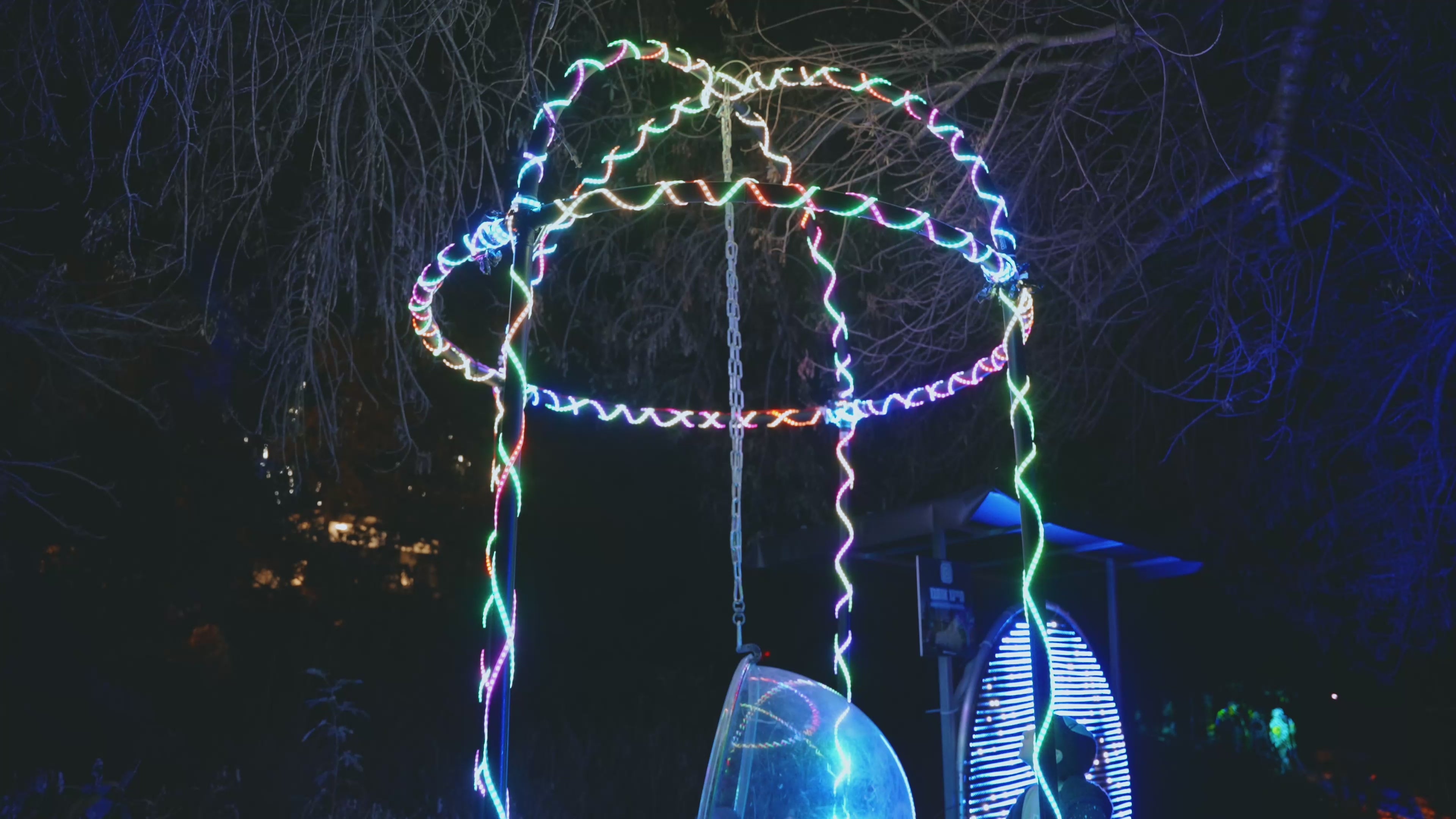 Load video: SWING OF LIGHTS