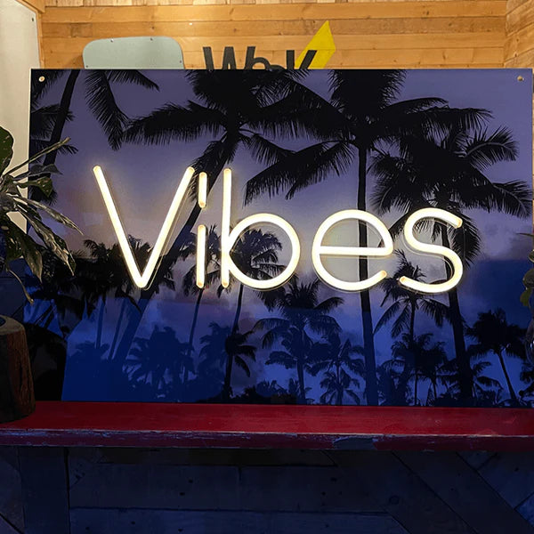 🌴 &quot;Vibes&quot; שלט ניאון
